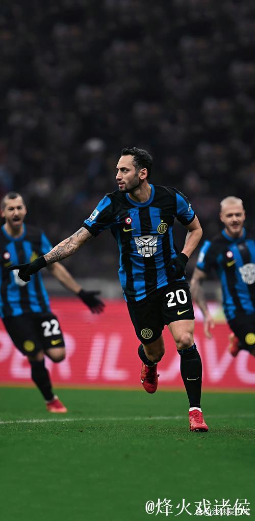 “都灵体育报丨米兰高度关注当红球员”